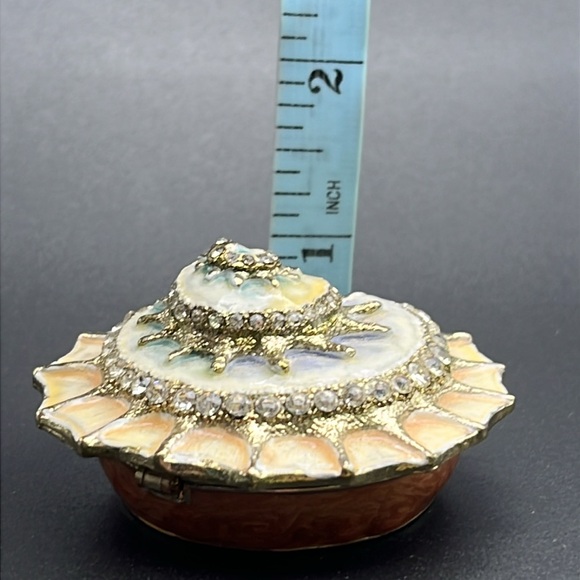 Nautilus shell enamel and rhinestone trinket box 2 x. 2.5 inches beachy colors - Picture 11 of 14